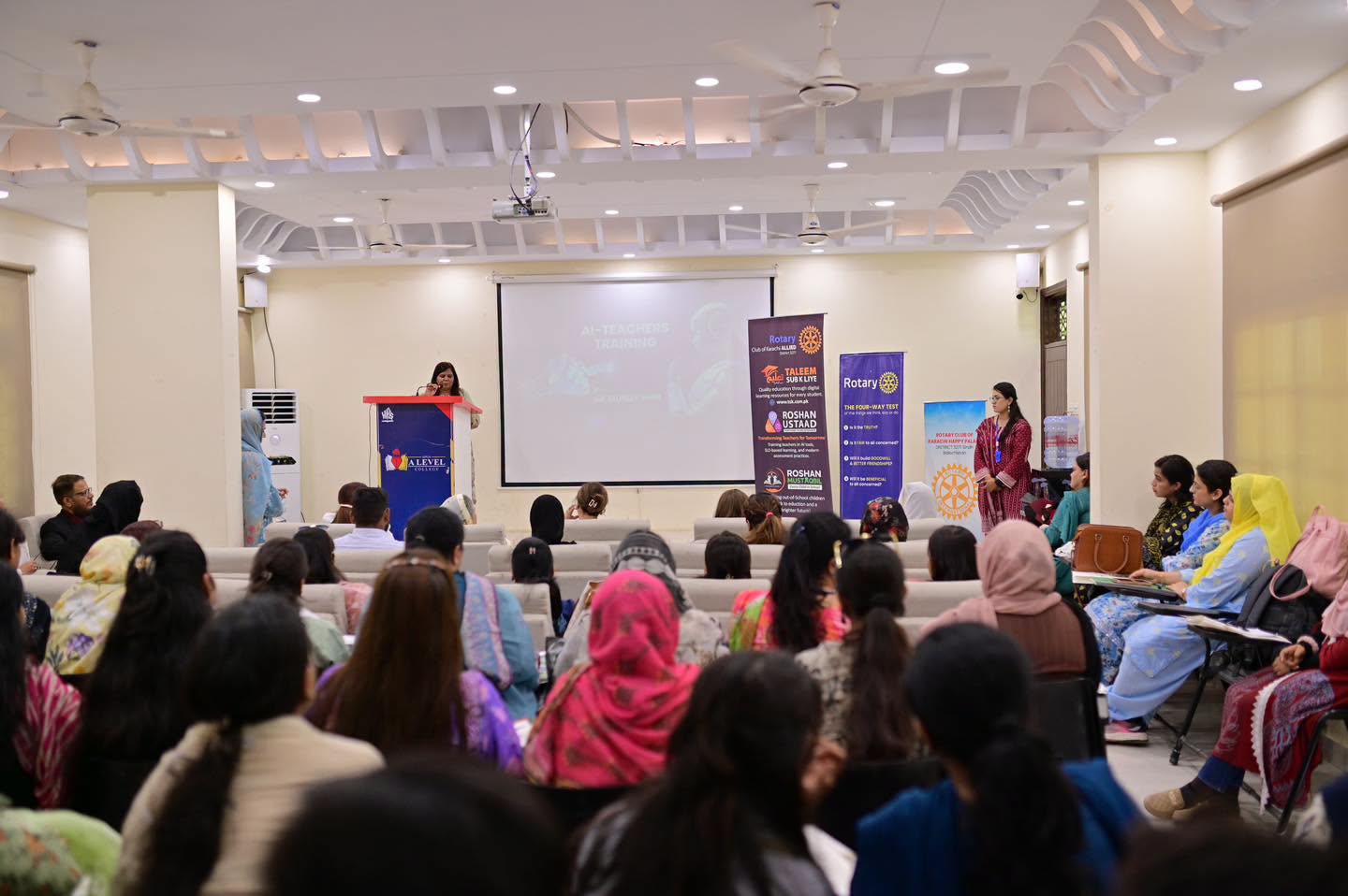 Wide view of the AI Tool Handling Session for HPGS educators