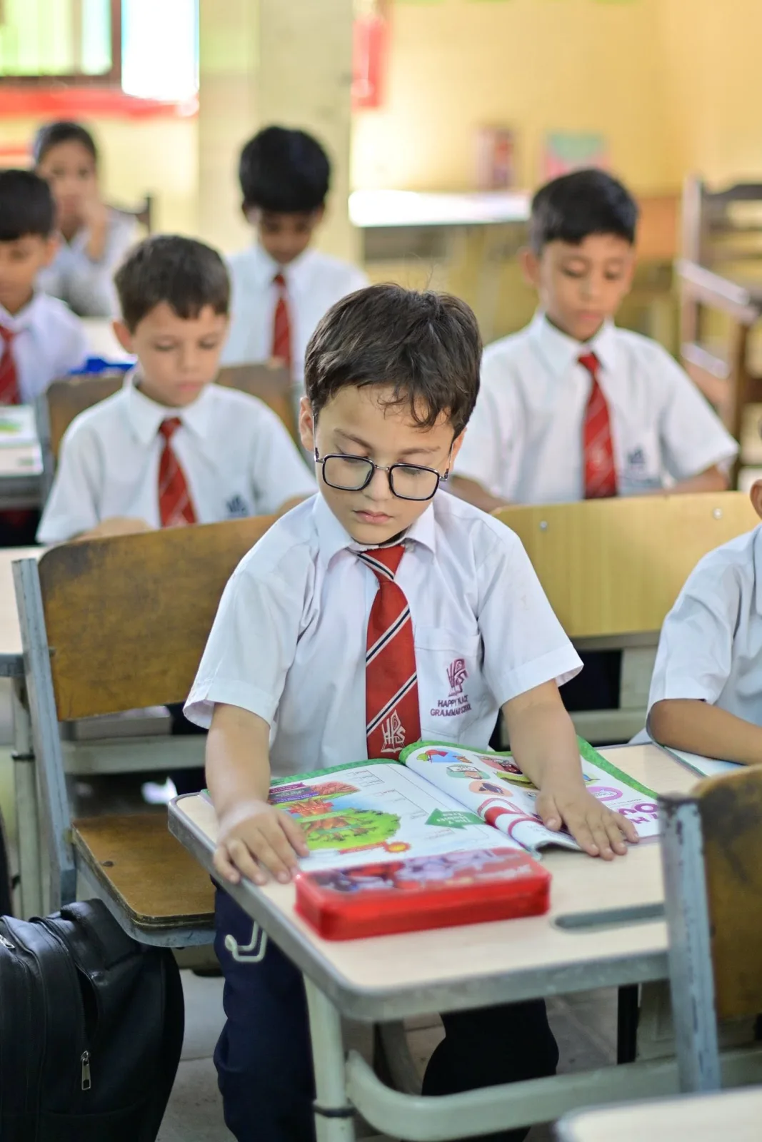Primary Years student reading independently during the session